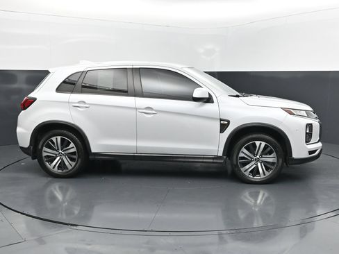 Used 2022 Mitsubishi Outlander Sport ES AWD/4WD image 6
