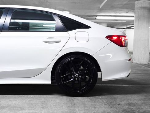 Certified 2024 Honda Civic Sport image 17