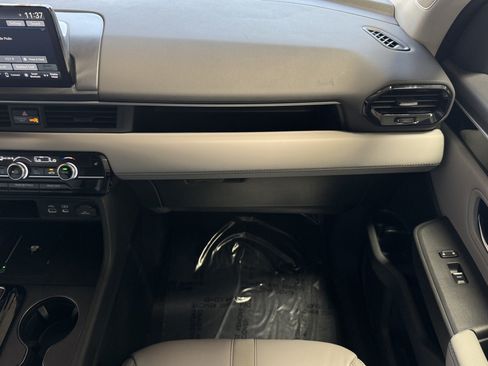 Used 2023 Honda Pilot EX-L image 31