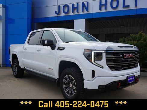Used 2024 GMC Sierra 1500 AT4 w/ Technology Package AWD/4WD image 2