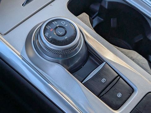 Used 2022 Ford Explorer XLT w/ Equipment Group 202A image 18