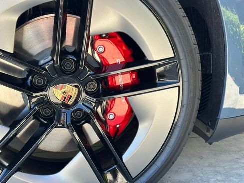 Used 2026 Porsche Taycan 4S AWD/4WD image 16