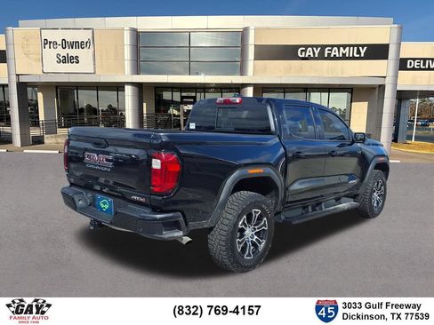 Certified 2024 GMC Canyon AT4 w/ AT4 Premium Package AWD/4WD image 2
