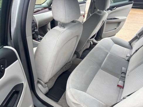 Used 2008 Chevrolet Impala LT FWD image 11