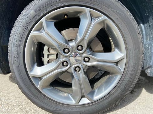Used 2017 Dodge Journey Crossroad FWD image 9