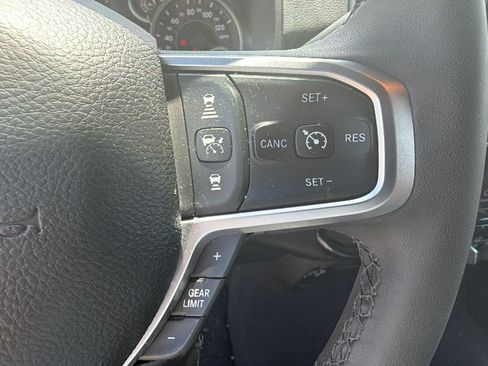 Used 2025 RAM 2500 Big Horn AWD/4WD image 27