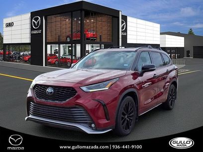 Used 2023 Toyota Highlander XSE