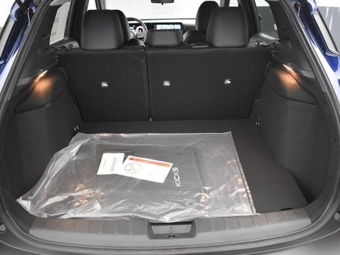 New 2026 Nissan Kicks SR w/ Cold Weather Package image 34
