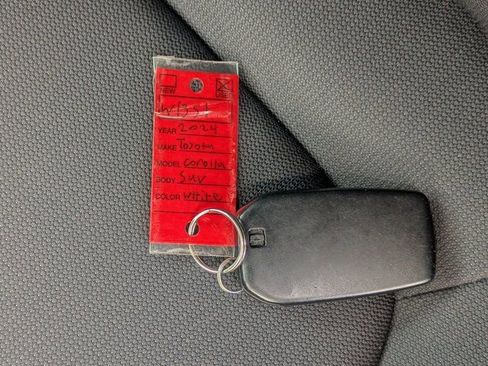 Used 2024 Toyota Corolla Cross LE image 34