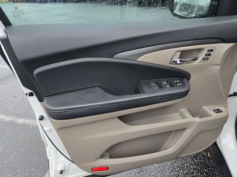 Used 2022 Honda Pilot EX-L image 17