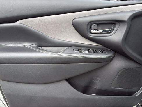 Certified 2023 Nissan Murano SV image 6