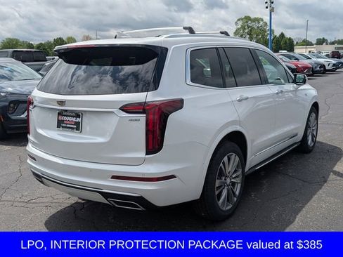 Used 2022 Cadillac XT6 Premium Luxury w/ Technology Package AWD/4WD image 8