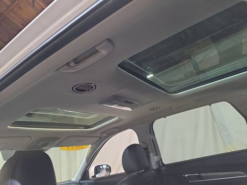 Used 2021 Kia Telluride SX w/ Towing Package FWD image 16
