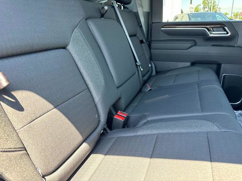 New 2025 GMC Sierra 2500 SLE w/ SLE Value Package; image 25