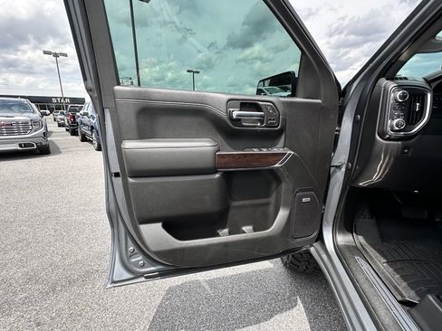 Used 2020 GMC Sierra 1500 SLT w/ SLT Premium Plus Package AWD/4WD image 23