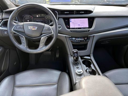 Used 2023 Cadillac XT5 Premium Luxury AWD/4WD image 17