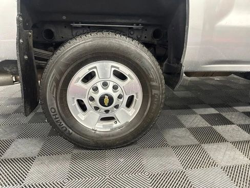 Used 2019 Chevrolet Silverado 2500 LT w/ LT Convenience Package AWD/4WD image 23