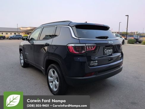 Used 2021 Jeep Compass Latitude AWD/4WD image 5