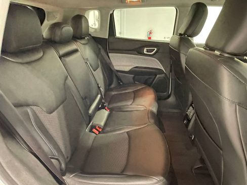 Used 2022 Jeep Compass Latitude image 22