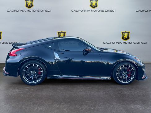 Used 2015 Nissan 370Z NISMO image 6