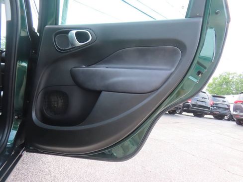 Used 2015 FIAT 500L Trekking FWD image 33