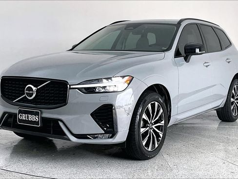 Used 2024 Volvo XC60 B5 Plus w/ Protection Package Premier AWD/4WD image 12