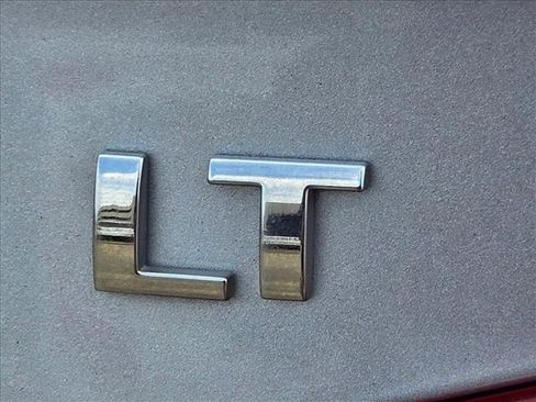 Used 2018 Chevrolet Cruze LT FWD image 14
