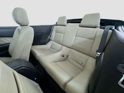 Used 2013 Ford Mustang GT Premium RWD image 22