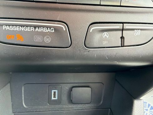 Used 2019 Ford Escape SEL w/ Ford Safe & Smart Package AWD/4WD image 26