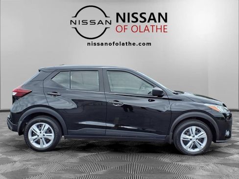 Used 2025 Nissan Kicks Play S FWD image 28