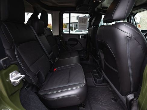 Used 2023 Jeep Wrangler Freedom Edition image 31