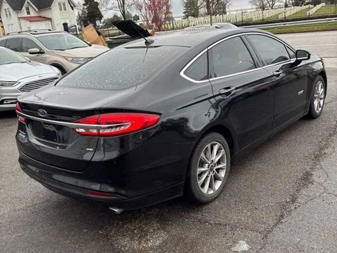 Used 2018 Ford Fusion Energi SE image 2