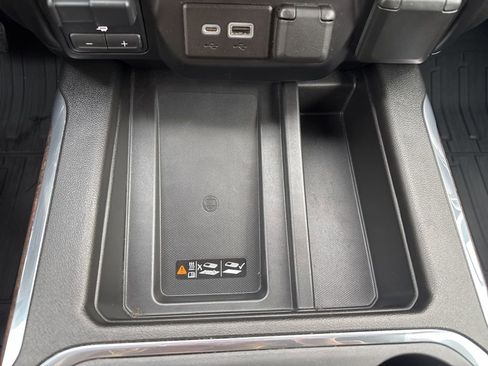 Used 2023 GMC Sierra 3500 Denali image 47