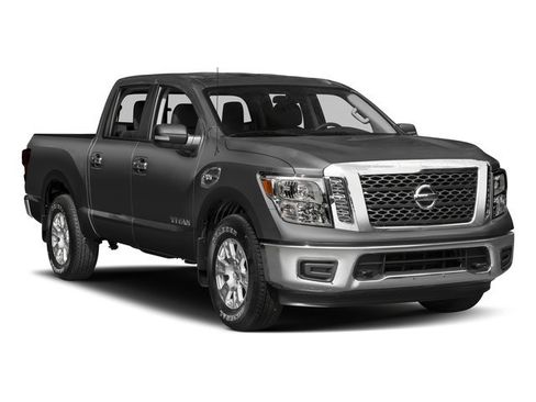 Used 2017 Nissan Titan SV AWD/4WD image 9
