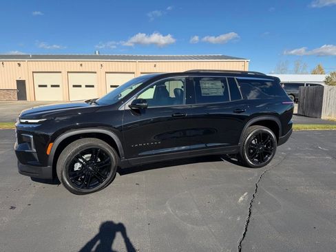 New 2026 Chevrolet Traverse LT w/ Driver Confidence Package image 2
