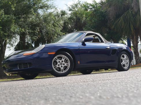 Used 2002 Porsche Boxster RWD image 8