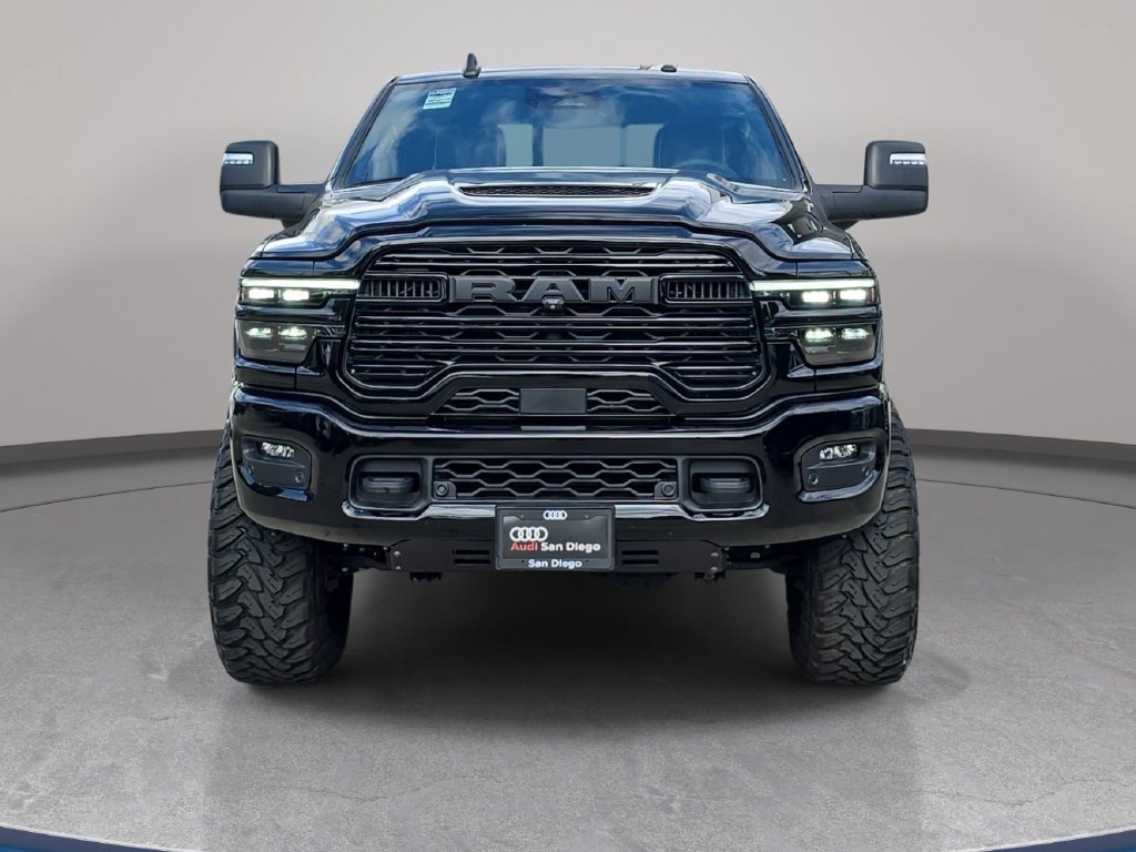 Used 2025 RAM 2500 Laramie AWD/4WD image 3