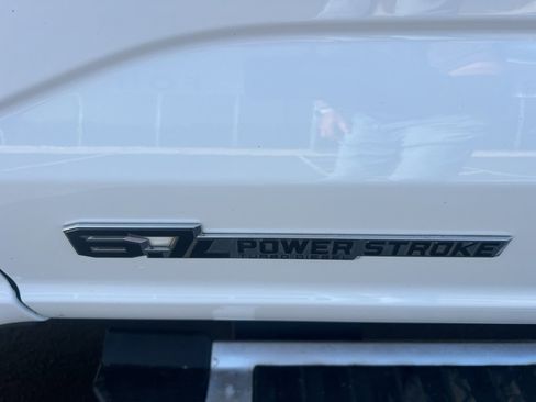 Used 2024 Ford F250 Lariat w/ Chrome Package image 10