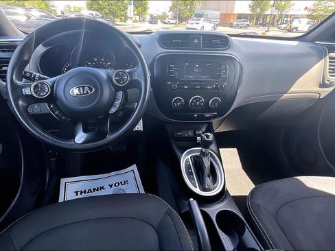 Used 2016 Kia Soul + FWD image 15