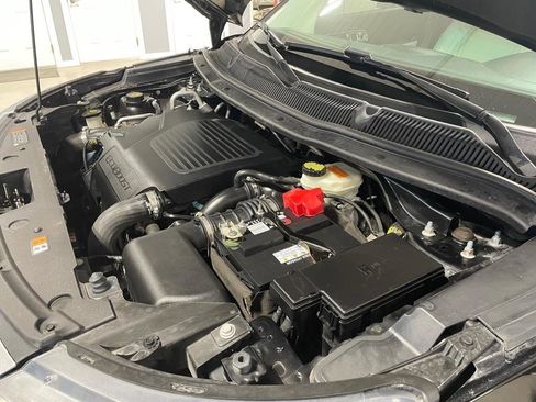 Used 2016 Ford Explorer Platinum image 43