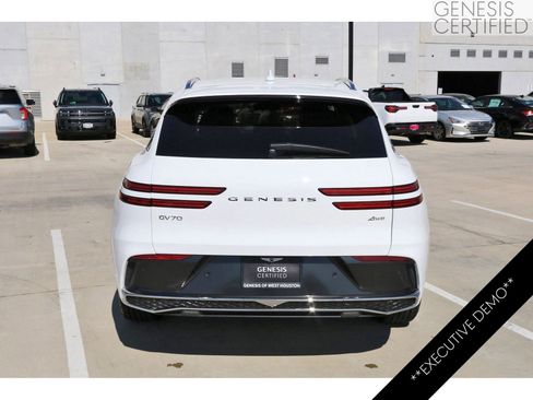 Used 2026 Genesis GV70 2.5T image 8