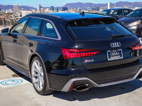 Used 2025 Audi RS 6 performance w/ Matte Carbon Package image 8