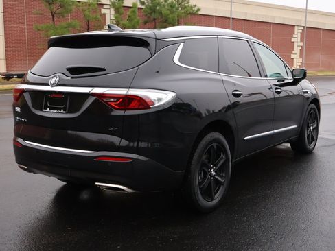 Used 2024 Buick Enclave Essence w/ Experience Buick Package image 34