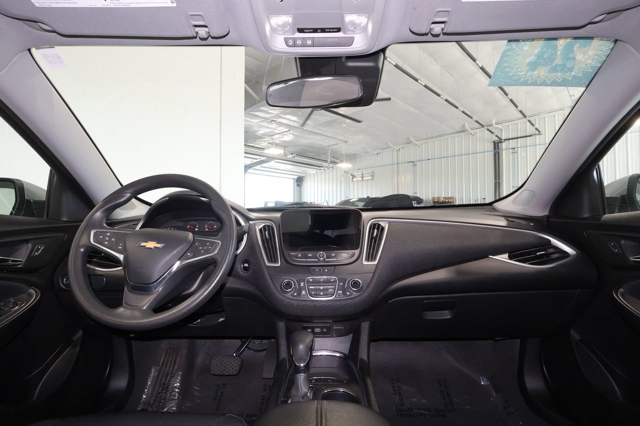 Used 2024 Chevrolet Malibu LT FWD image 28