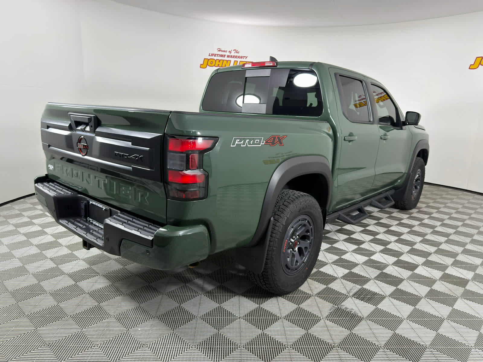 Certified 2025 Nissan Frontier PRO-4X w/ Pro Convenience Package AWD/4WD image 6