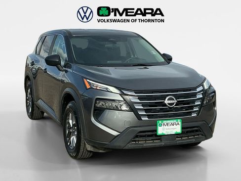 Used 2024 Nissan Rogue S image 7