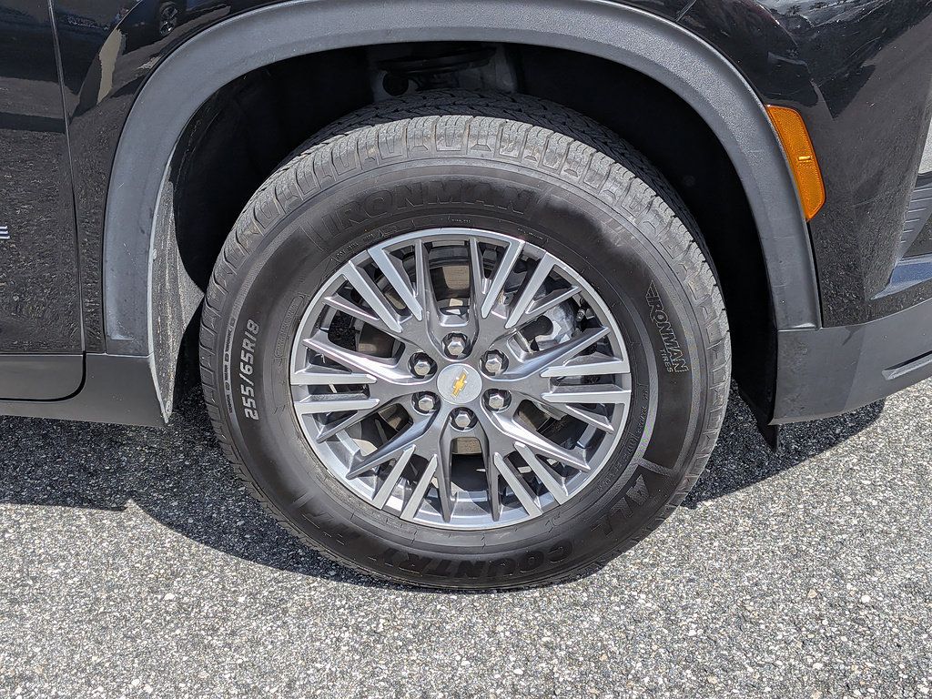 Certified 2025 Chevrolet Traverse LT AWD/4WD image 10
