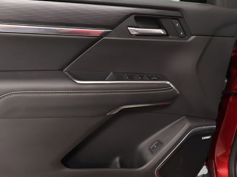Used 2025 GMC Acadia Elevation w/ Elevation Premium Package AWD/4WD image 24