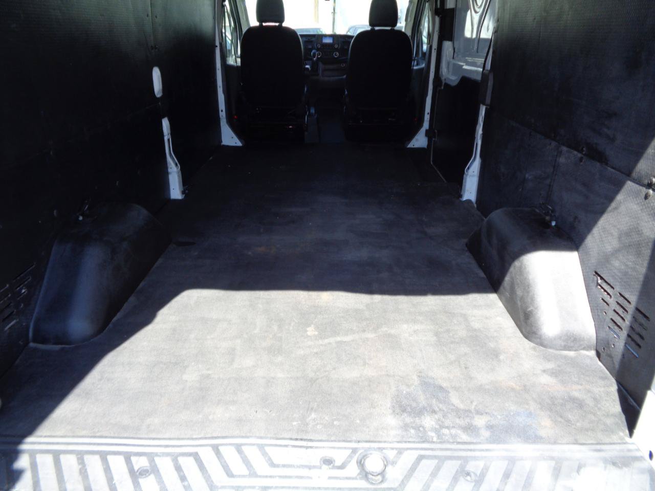 Used 2020 Ford Transit 150 Medium Roof w/ Load Area Protection Package RWD image 28
