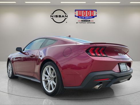 Used 2025 Ford Mustang GT Premium RWD image 4